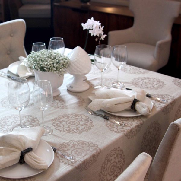 Toalha de Mesa Bege Toalha Damask Lolahome 3